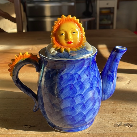 🌞 Ceramic Sun Teapot - Picture 4 of 11